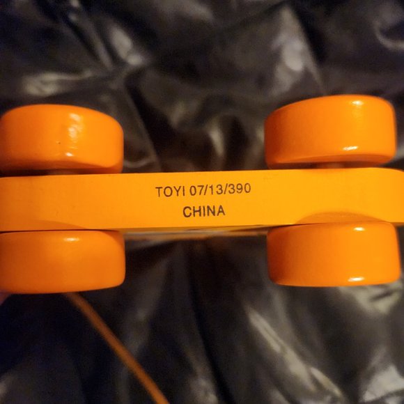 Toddler Pull-Along Cat Toy - NWT - Picture 3 of 3